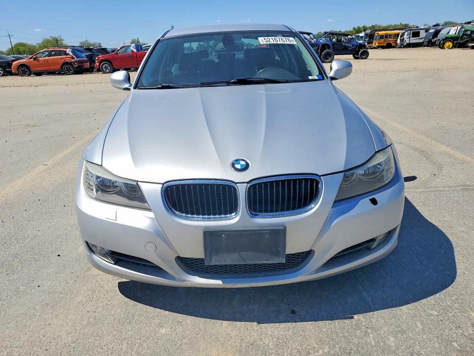 52167676 :رقم المزاد ، WBAPK5G55BNN80193 vin ، 2011 Bmw 328 مزاد بيع