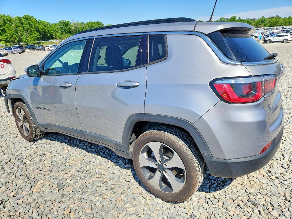 48189166 :رقم المزاد ، 3C4NJCBB8JT105716 vin ، 2018 Jeep Compass مزاد بيع