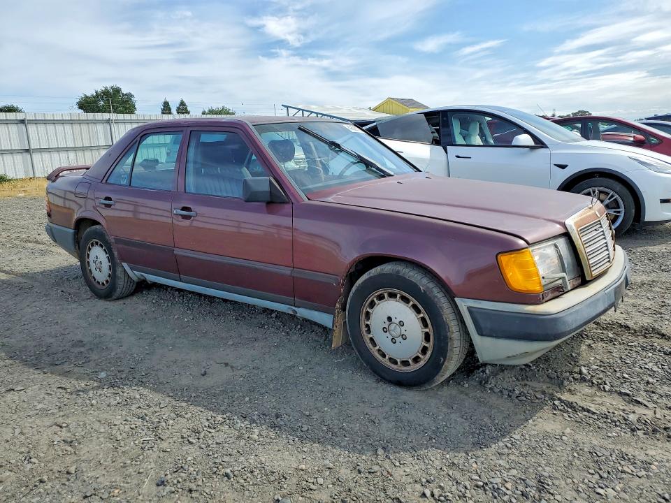 Продажа на аукционе авто 1986 Mercedes-benz 300, vin: WDBEA30D9GA235751, номер лота: 49828176