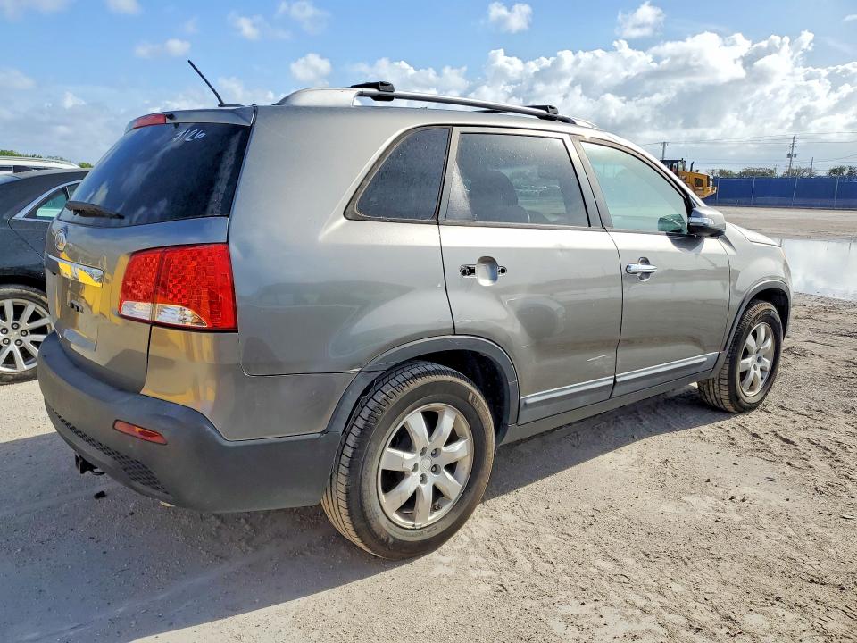 48456696 :رقم المزاد ، 5XYKT3A63CG206447 vin ، 2012 Kia Sorento مزاد بيع