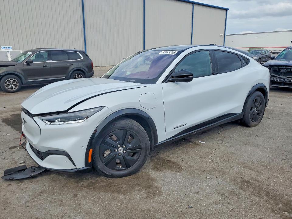 2022 Ford Mustang Mach-e მანქანა იყიდება აუქციონზე, vin: 3FMTK2R71NMA27145, აუქციონის ნომერი: 49049516