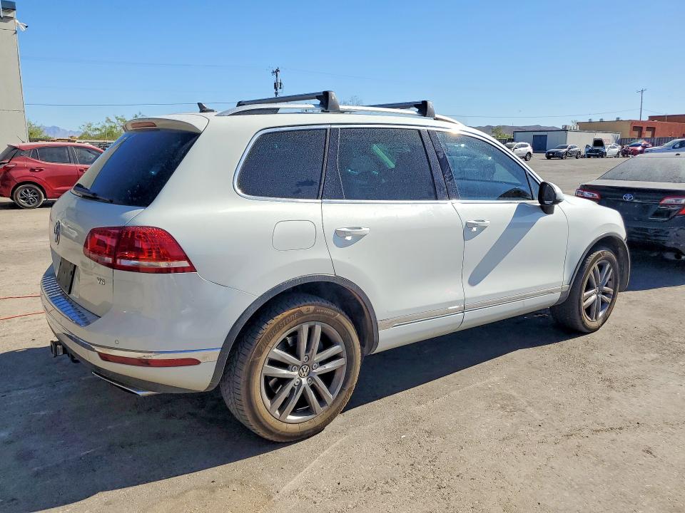 Продаж на аукціоні авто 2016 Volkswagen Touareg, vin: WVGEF9BP3GD007395, номер лоту: 49484606