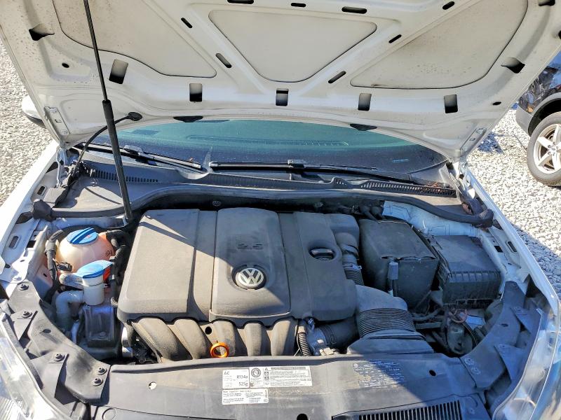 51325456 :رقم المزاد ، WVWAB7AJXBW336804 vin ، 2011 Volkswagen Golf مزاد بيع