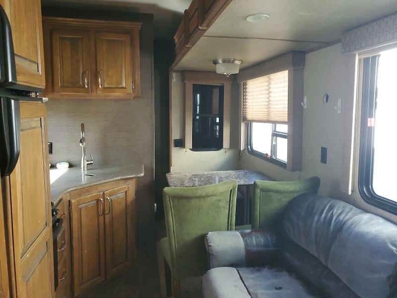2015 Keystone Rv Laredo Series მანქანა იყიდება აუქციონზე, vin: 4YDF38522FE602336, აუქციონის ნომერი: 51972906
