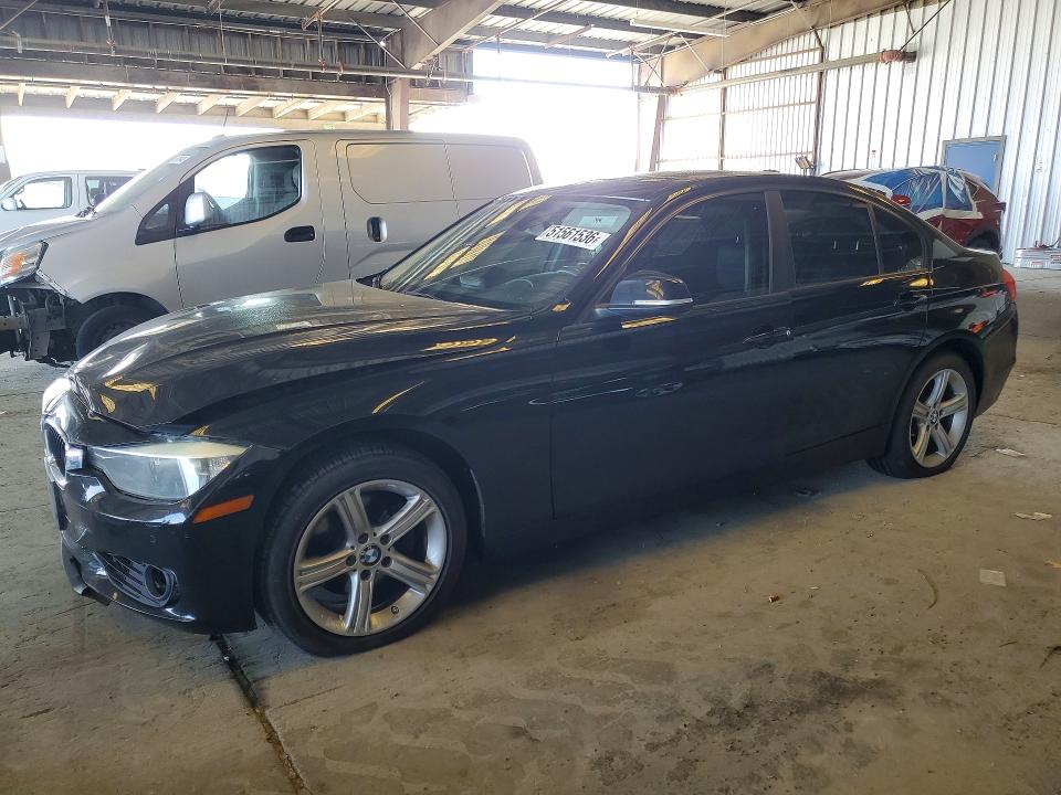 51561536 :رقم المزاد ، WBA3B3G5XFNT18016 vin ، 2015 Bmw 328 مزاد بيع