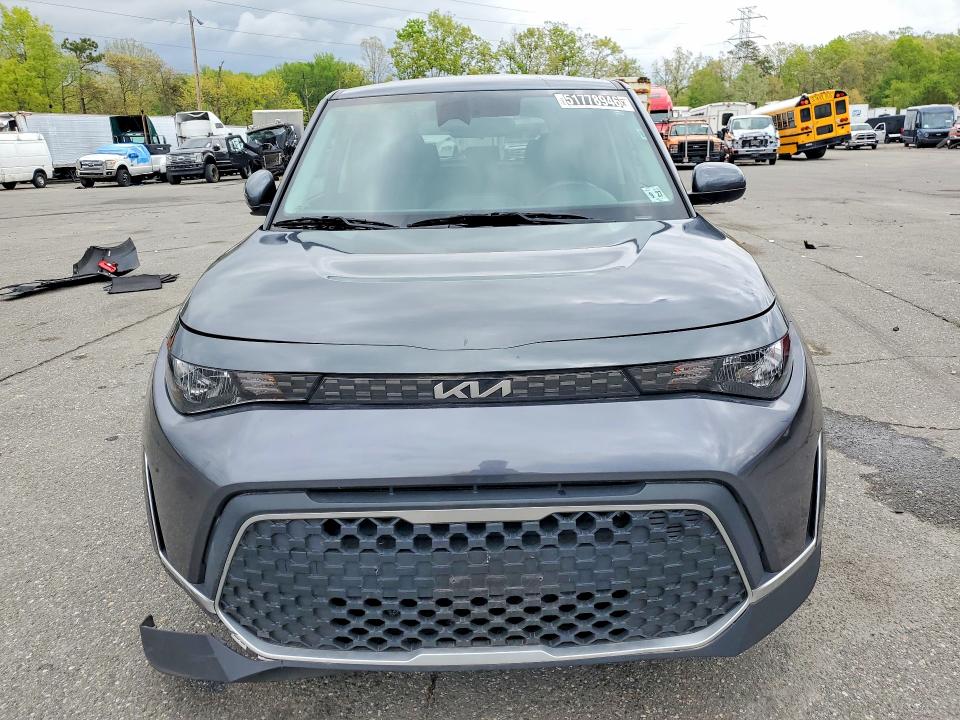 51778946 :رقم المزاد ، KNDJ23AU5P7879739 vin ، 2023 Kia Soul مزاد بيع