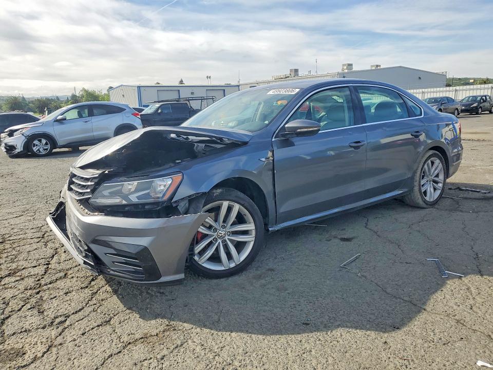 49923806 :رقم المزاد ، 1VWDT7A36HC052931 vin ، 2017 Volkswagen Passat مزاد بيع