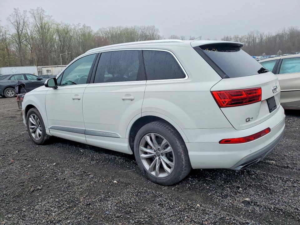 Продажа на аукционе авто 2017 Audi Q7, vin: WA1LAAF7XHD018525, номер лота: 48654556