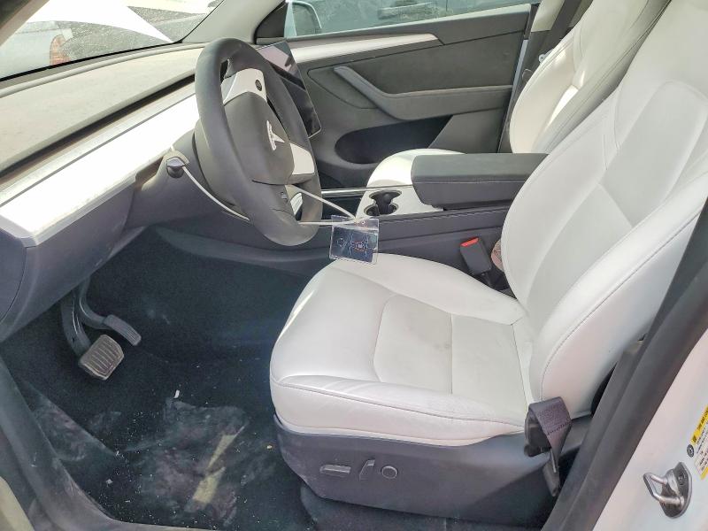 2024 Tesla Model Y მანქანა იყიდება აუქციონზე, vin: 7SAYGAEE7RF046578, აუქციონის ნომერი: 46896086