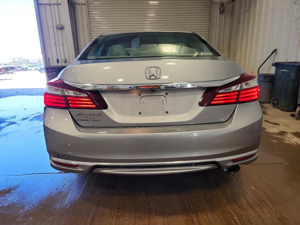 2017 Honda Accord მანქანა იყიდება აუქციონზე, vin: 1HGCR2F30HA207897, აუქციონის ნომერი: 50962576
