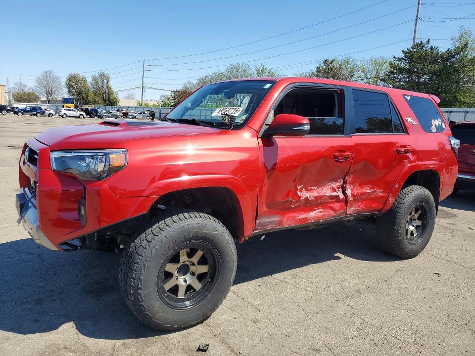 49069726 :رقم المزاد ، JTEBU5JR1L5811753 vin ، 2020 Toyota 4runner مزاد بيع