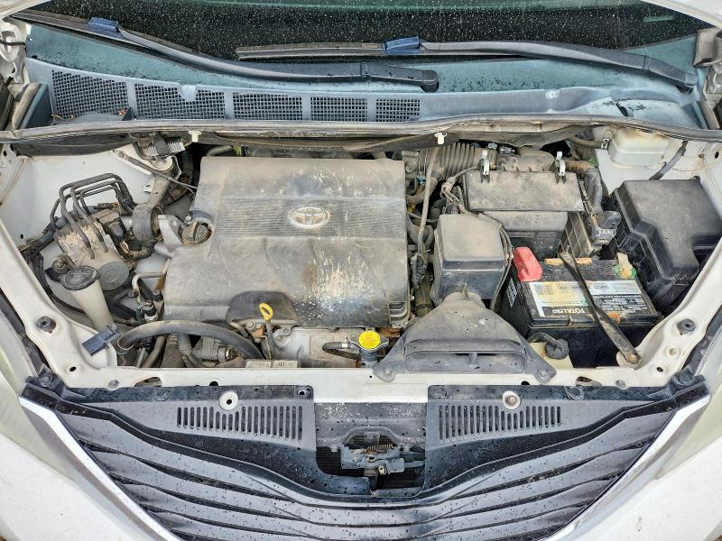 Продажа на аукционе авто 2014 Toyota Sienna, vin: 5TDKK3DCXES463020, номер лота: 51643316