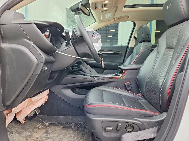 48460786 :رقم المزاد ، LRBFZNR44ND032015 vin ، 2022 Buick Envision مزاد بيع