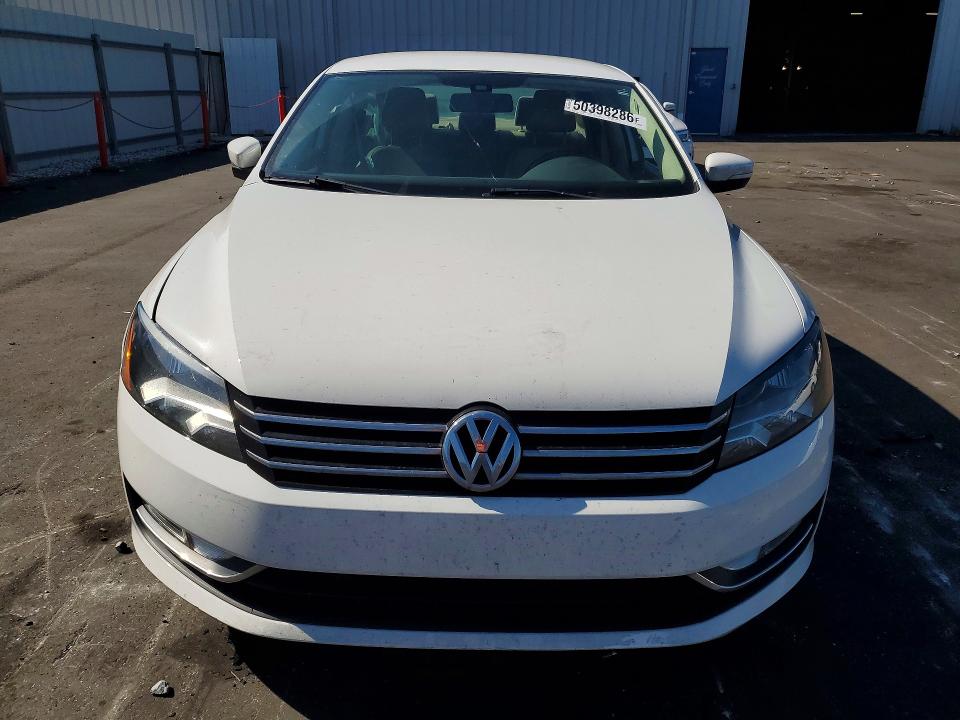 50398286 :رقم المزاد ، 1VWAS7A36FC109261 vin ، 2015 Volkswagen Passat مزاد بيع