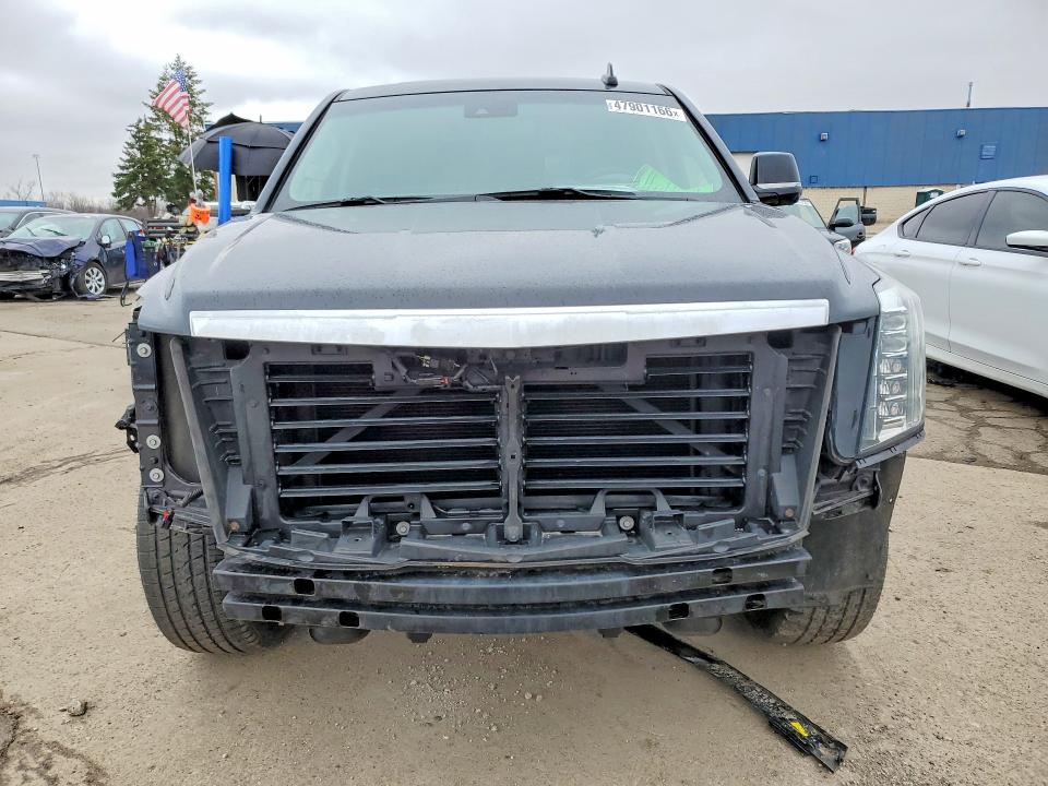47901166 :رقم المزاد ، 1GYS4BKJ3JR164350 vin ، 2018 Cadillac Escalade مزاد بيع