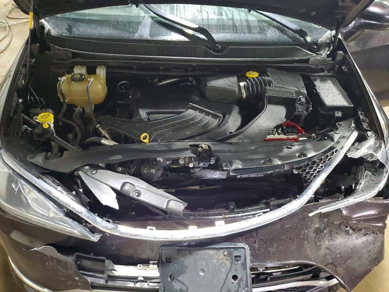 48683136 :رقم المزاد ، 2C4RC1FG8JR104381 vin ، 2018 Chrysler Pacifica مزاد بيع