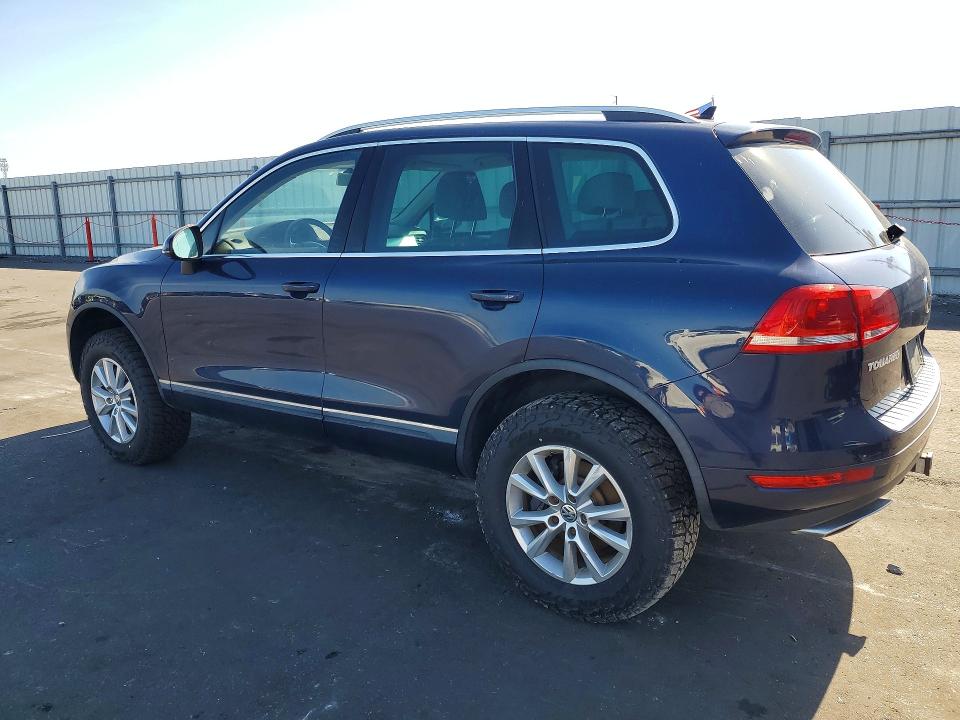 2013 Volkswagen Touareg მანქანა იყიდება აუქციონზე, vin: WVGEP9BP2DD004450, აუქციონის ნომერი: 50152496