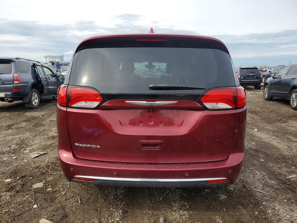 50290956 :رقم المزاد ، 2C4RC1BG3HR584393 vin ، 2017 Chrysler Pacifica مزاد بيع