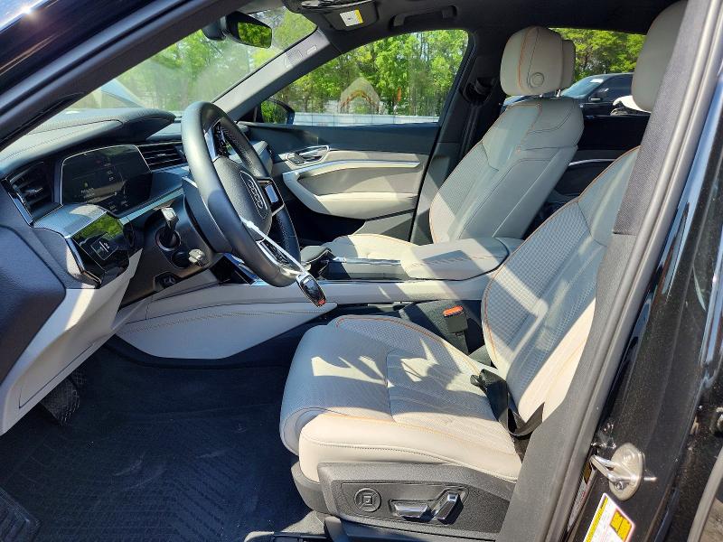49144106 :رقم المزاد ، WA1DABGEXRB005407 vin ، 2024 Audi Q8 E-tron مزاد بيع