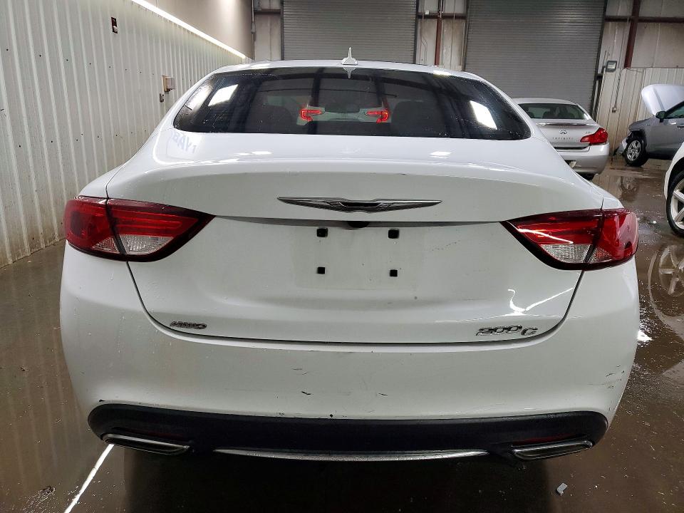 48484266 :رقم المزاد ، 1C3CCCEG2FN540087 vin ، 2015 Chrysler 200 مزاد بيع