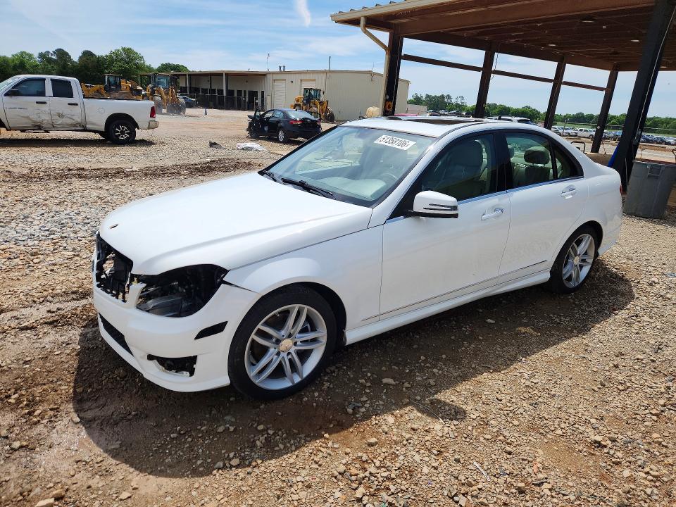 Продажа на аукционе авто 2014 Mercedes-benz C, vin: WDDGF4HB0EG206126, номер лота: 51358106