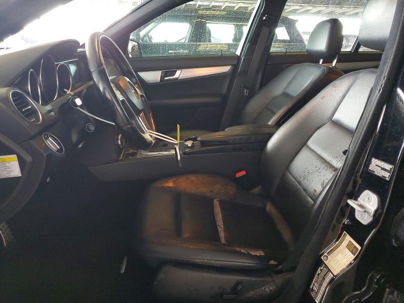 Продажа на аукционе авто 2013 Mercedes-benz C, vin: WDDGF4HB7DA779400, номер лота: 50778076