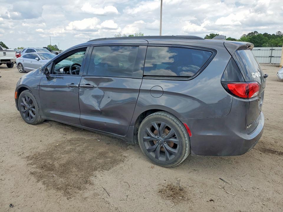 Продажа на аукционе авто 2018 Chrysler Pacifica, vin: 2C4RC1FG6JR356825, номер лота: 50889066