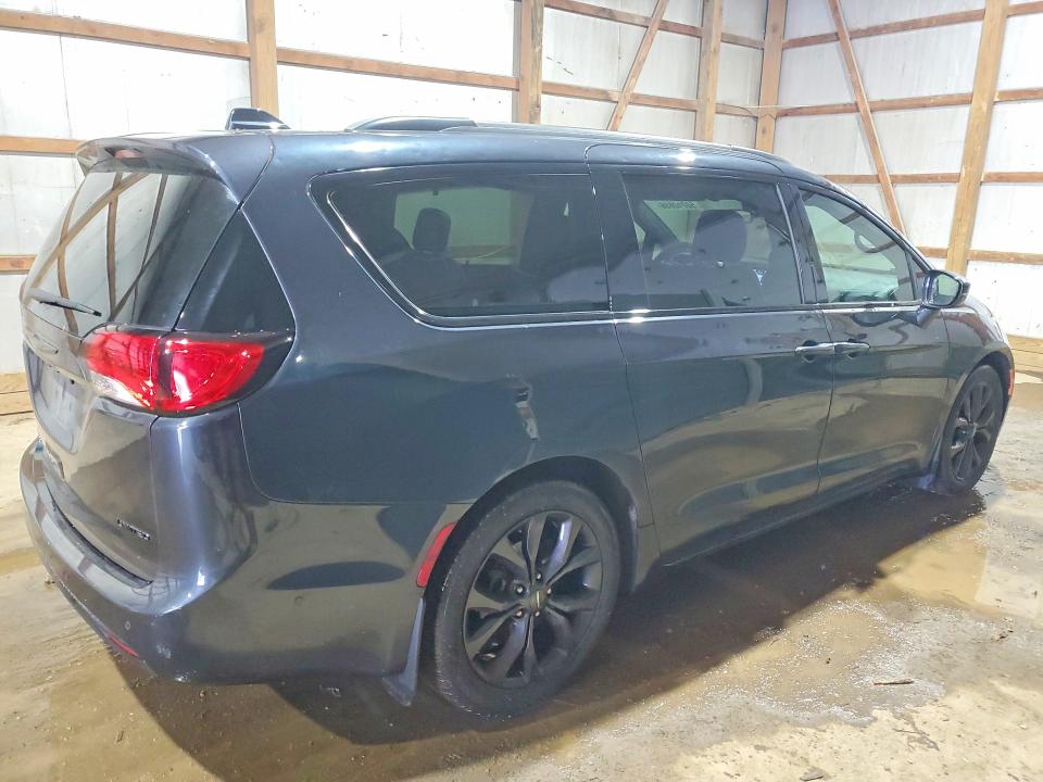 50712656 :رقم المزاد ، 2C4RC1GG8KR597611 vin ، 2019 Chrysler Pacifica مزاد بيع