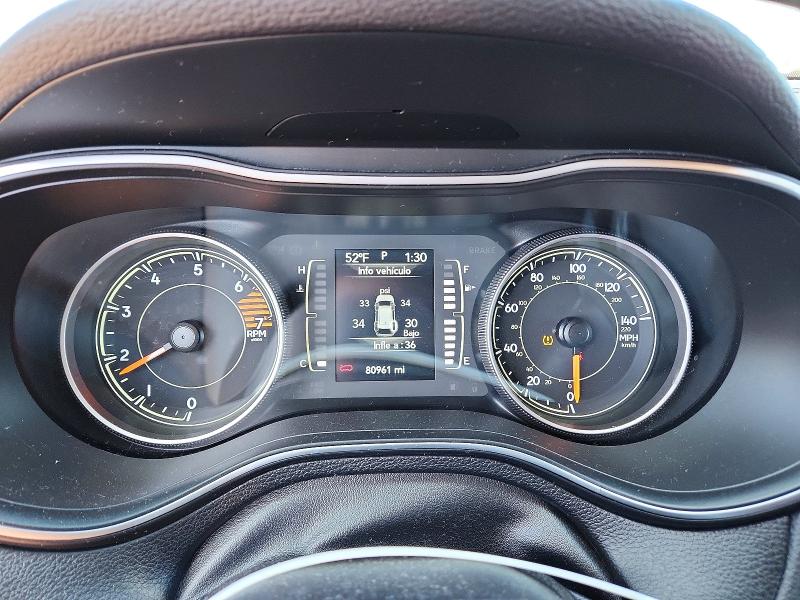 49988966 :رقم المزاد ، 1C4PJLCB7KD128550 vin ، 2019 Jeep Cherokee مزاد بيع
