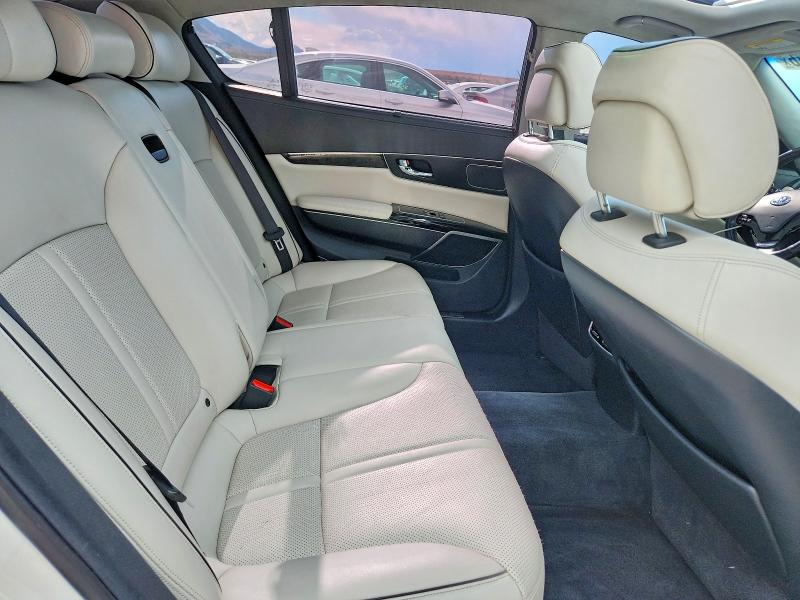 Продажа на аукционе авто 2015 Kia K900, vin: KNALW4D45F6018089, номер лота: 50610236