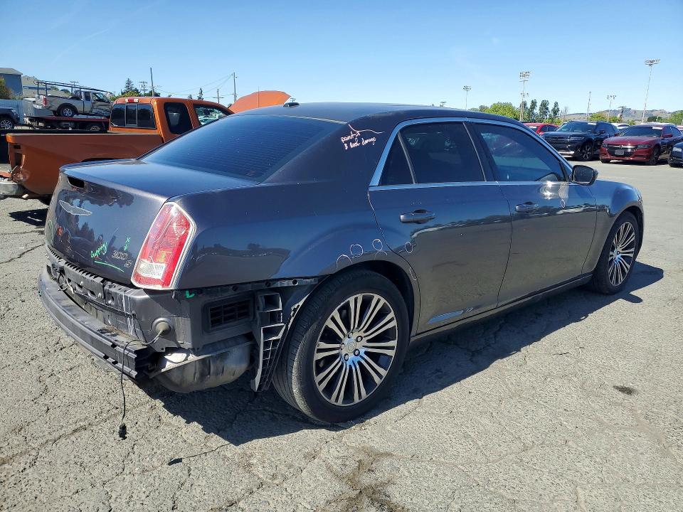 2014 Chrysler 300 მანქანა იყიდება აუქციონზე, vin: 2C3CCABT7EH105823, აუქციონის ნომერი: 50171776