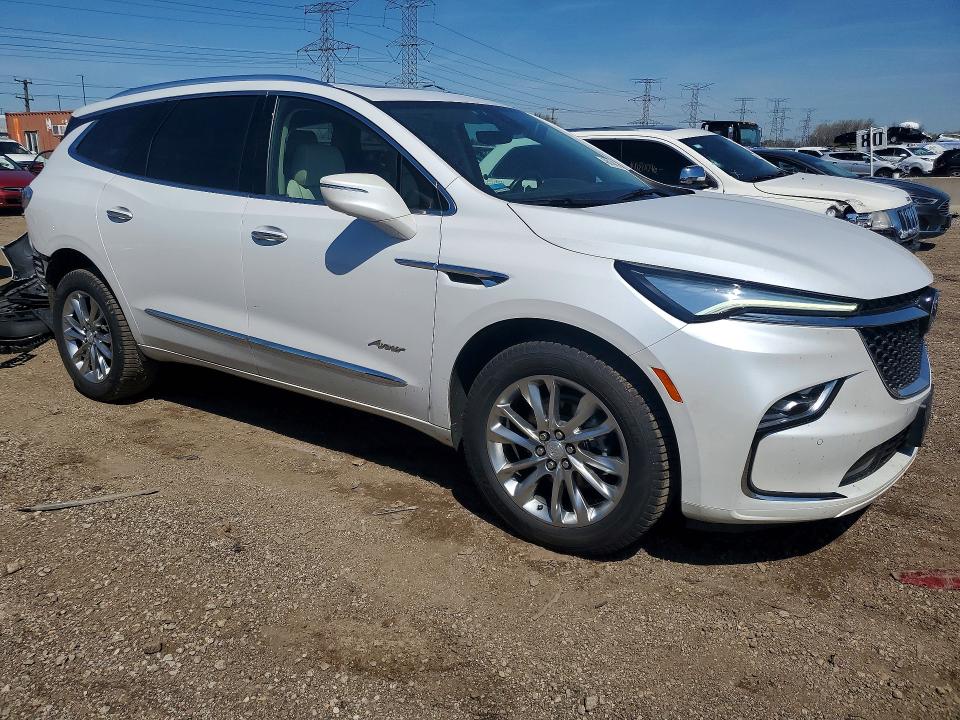 2022 Buick Enclave მანქანა იყიდება აუქციონზე, vin: 5GAEVCKW8NJ104975, აუქციონის ნომერი: 49814436