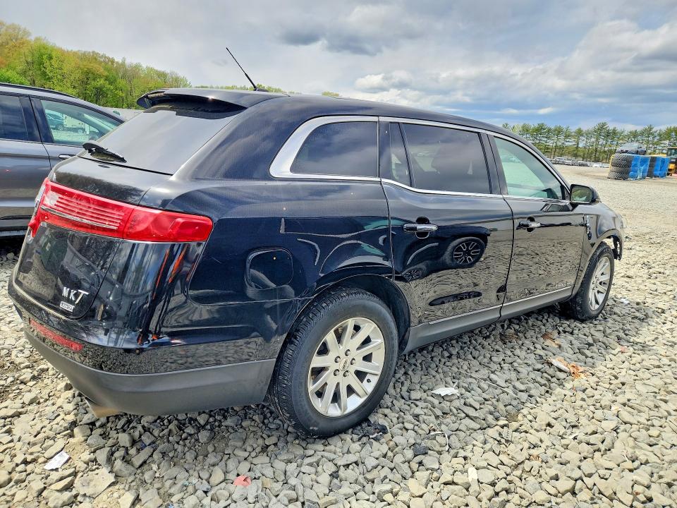 Auction sale of the 2018 Lincoln Mkt, vin: 2LMHJ5NK5JBL01869, lot number: 50638436