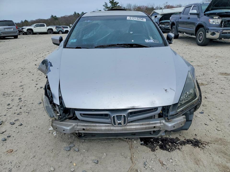 2003 Honda Accord მანქანა იყიდება აუქციონზე, vin: 1HGCM566X3A002008, აუქციონის ნომერი: 51313256