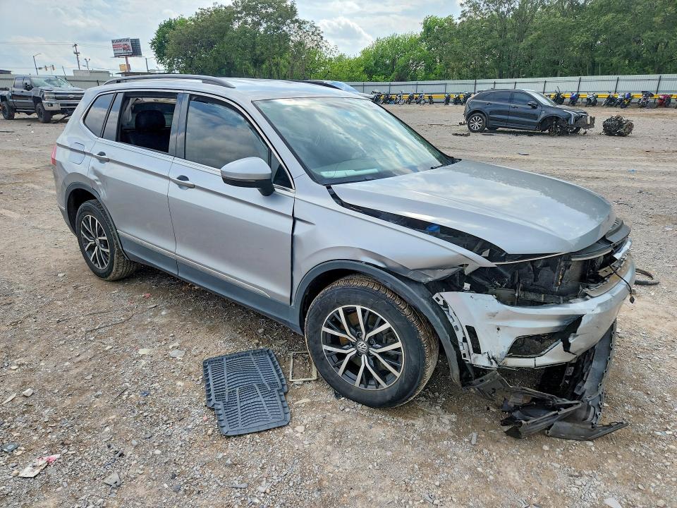 48543566 :رقم المزاد ، 3VV3B7AX5LM115014 vin ، 2020 Volkswagen Tiguan مزاد بيع
