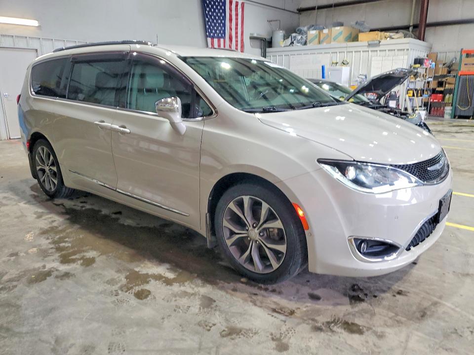 Продаж на аукціоні авто 2017 Chrysler Pacifica, vin: 2C4RC1GG3HR754681, номер лоту: 49387066