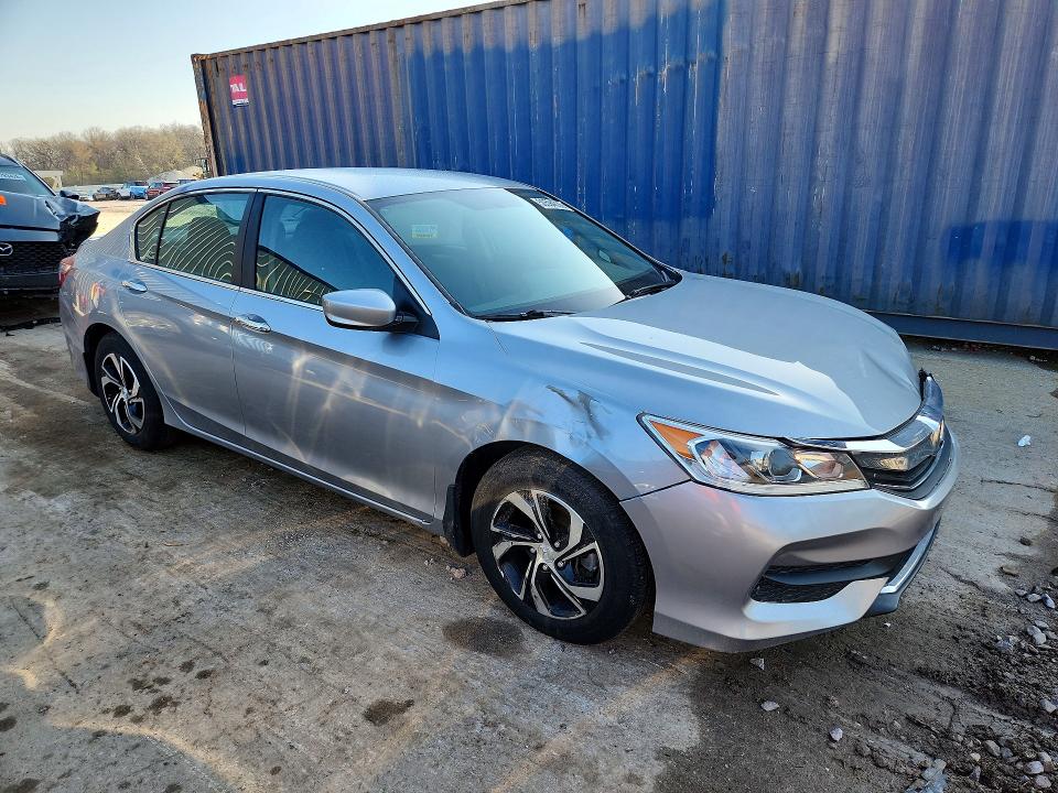 50594036 :رقم المزاد ، 1HGCR2F38HA015563 vin ، 2017 Honda Accord مزاد بيع