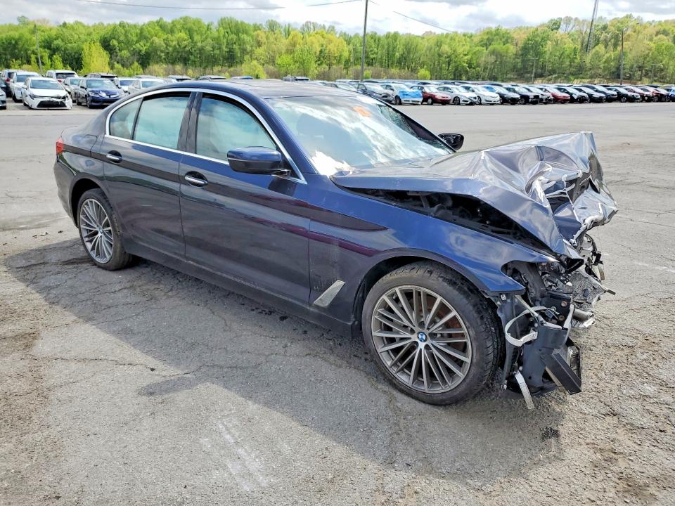 49740836 :رقم المزاد ، WBAJA7C32HG457859 vin ، 2017 Bmw 530 مزاد بيع