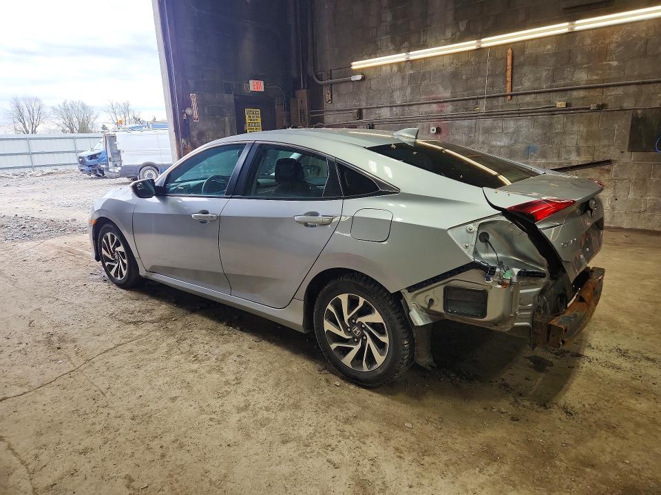 Продажа на аукционе авто 2018 Honda Civic, vin: 19XFC2F7XJE203133, номер лота: 50649236