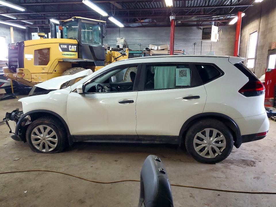 Auction sale of the 2018 Nissan Rogue, vin: 5N1AT2MV6JC811648, lot number: 47829166