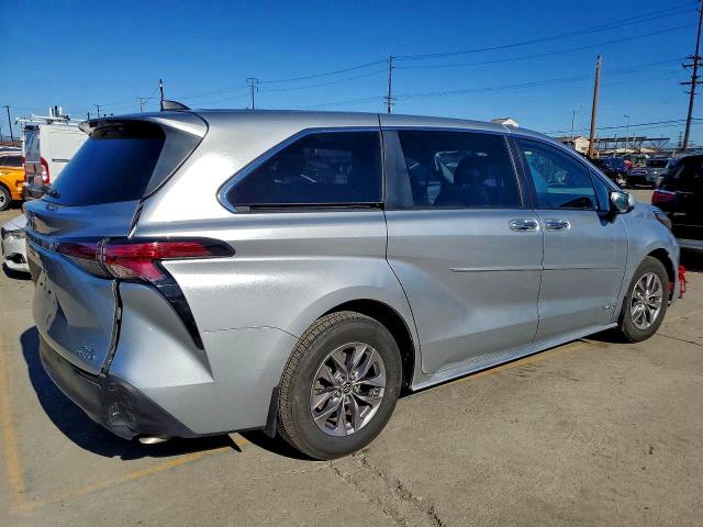 Продажа на аукционе авто 2021 Toyota Sienna, vin: 5TDYRKEC2MS029736, номер лота: 48681326