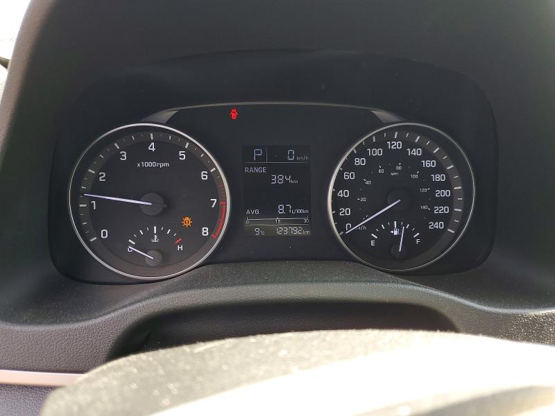 51494626 :رقم المزاد ، 5NPD74LF4HH044537 vin ، 2017 Hyundai Elantra مزاد بيع