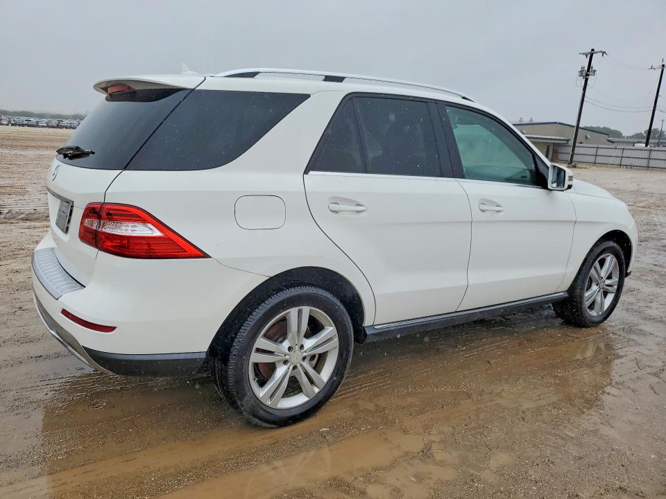 50607936 :رقم المزاد ، 4JGDA5JB5FA462757 vin ، 2015 Mercedes-benz Ml مزاد بيع