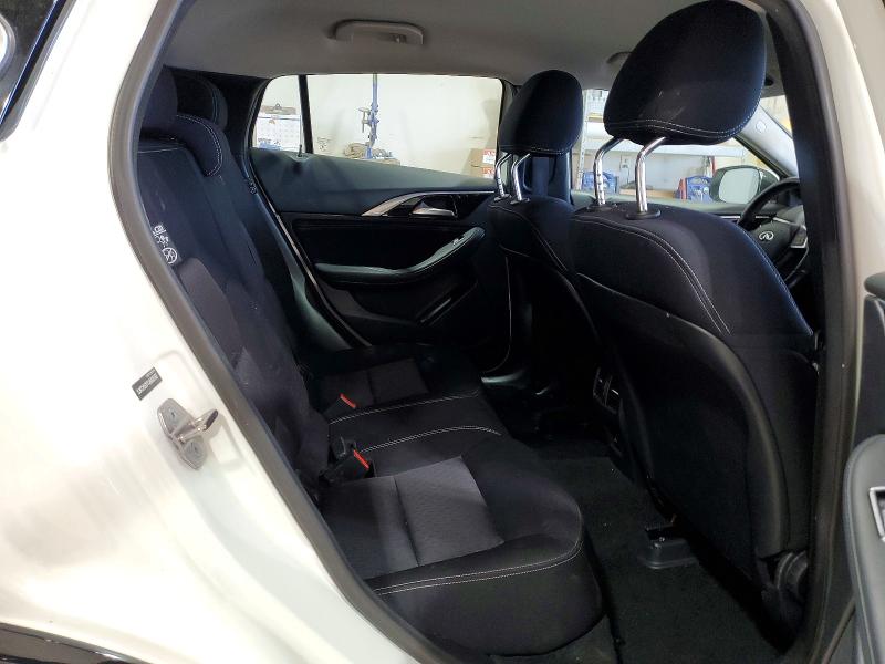 48717376 :رقم المزاد ، SJKCH5CP7JA005152 vin ، 2018 Infiniti Qx30 مزاد بيع