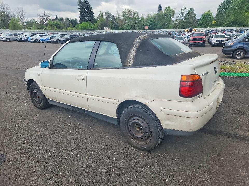 51211796 :رقم المزاد ، 3VWCC21V11M807231 vin ، 2001 Volkswagen Cabrio مزاد بيع