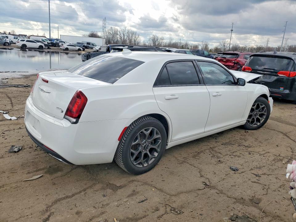 48419906 :رقم المزاد ، 2C3CCAGG3HH529967 vin ، 2017 Chrysler 300 مزاد بيع