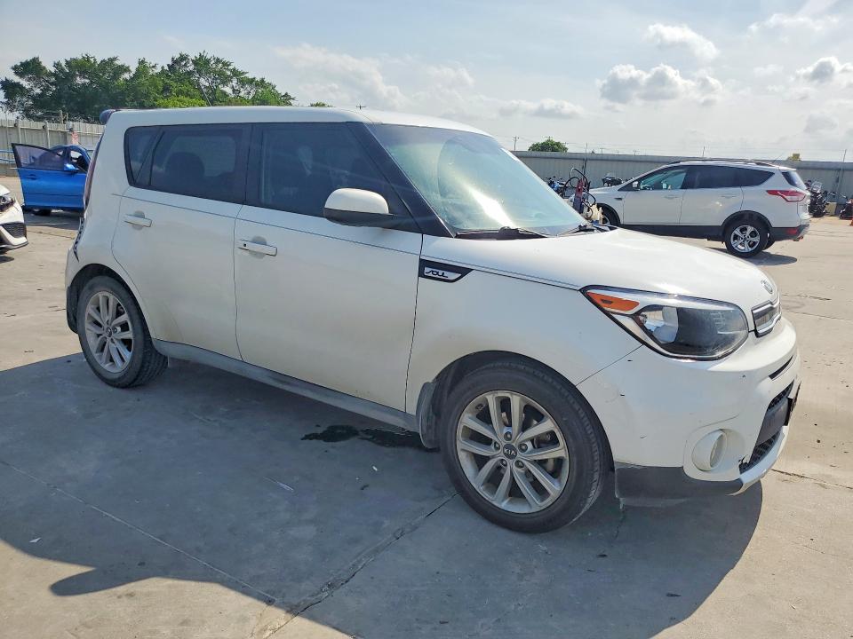 2017 Kia Soul მანქანა იყიდება აუქციონზე, vin: KNDJP3A58H7498267, აუქციონის ნომერი: 50395206
