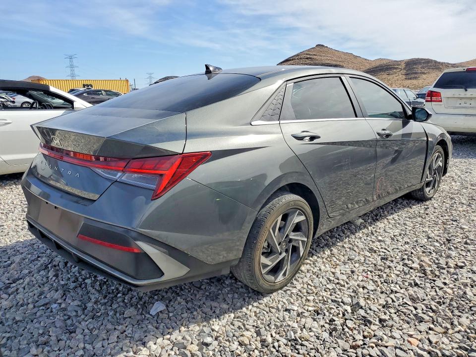 2025 Hyundai Elantra მანქანა იყიდება აუქციონზე, vin: KMHLS4DG0SU947245, აუქციონის ნომერი: 48108916