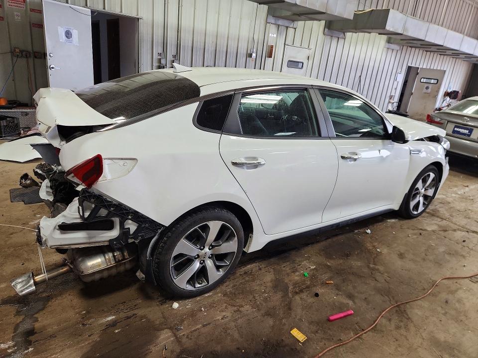 2020 Kia Optima მანქანა იყიდება აუქციონზე, vin: 5XXGT4L34LG411701, აუქციონის ნომერი: 51447026