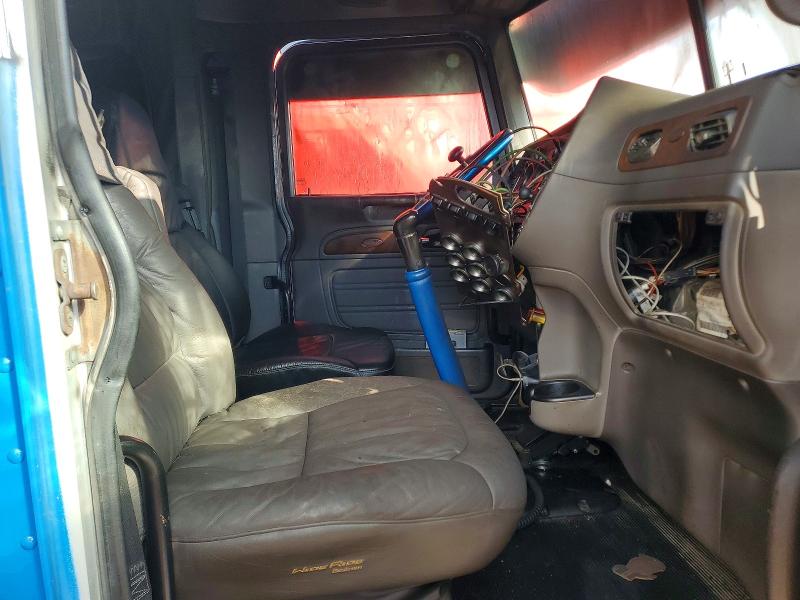 49213686 :رقم المزاد ، 1XPHD49X88D767581 vin ، 2008 Peterbilt 386 مزاد بيع